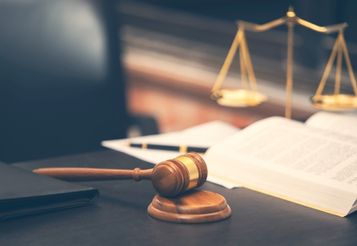 Bloqueio judicial: entenda essa ação e seu impacto nas PMEs thumbnail